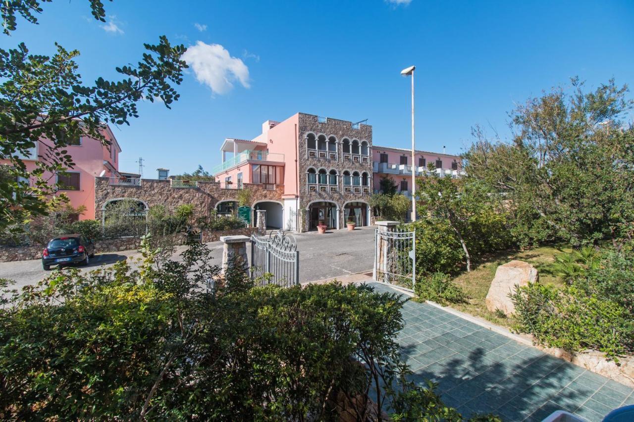 Hotel Residenza Gli Ontani Orosei Exterior foto