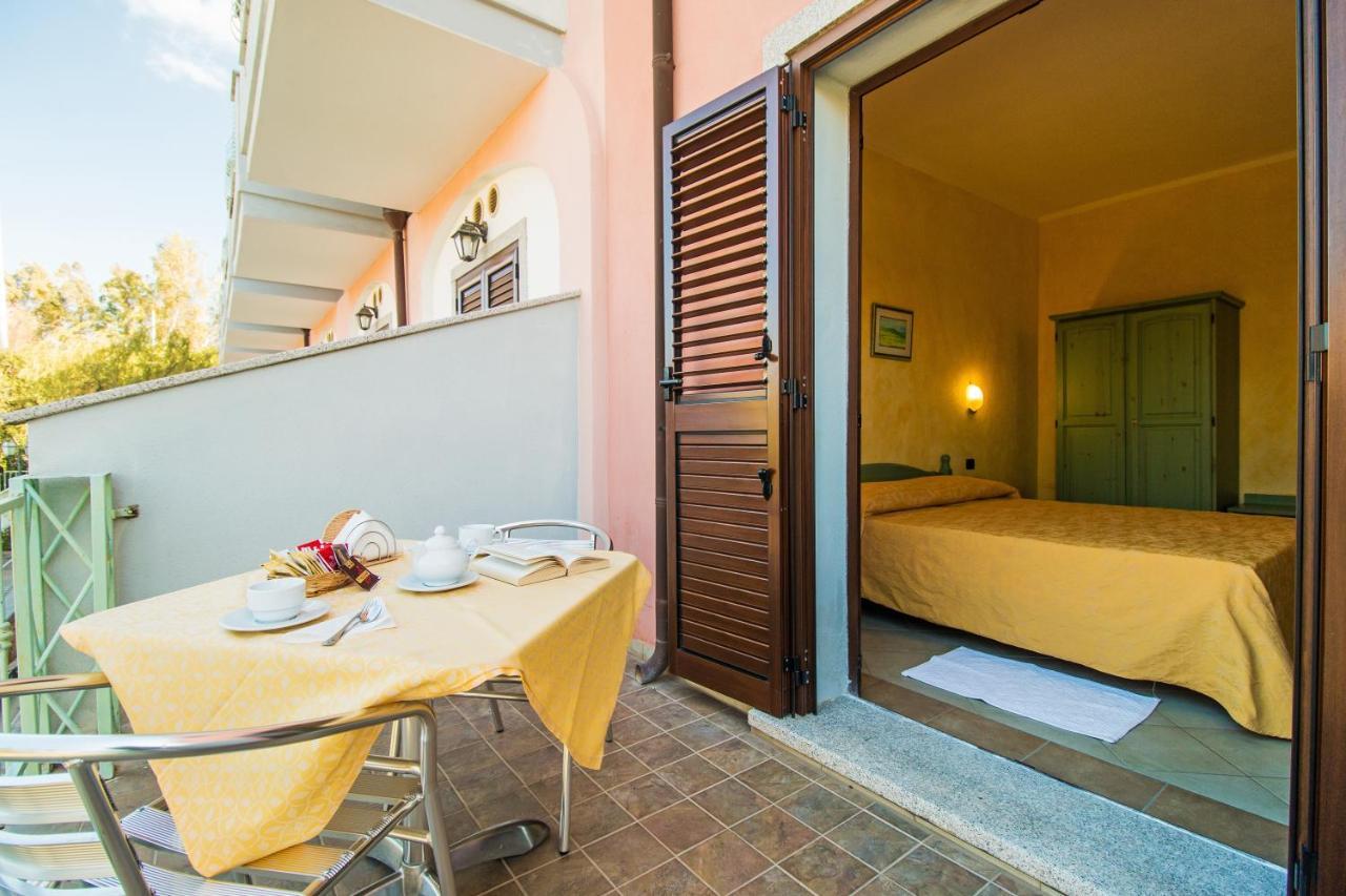 Hotel Residenza Gli Ontani Orosei Exterior foto
